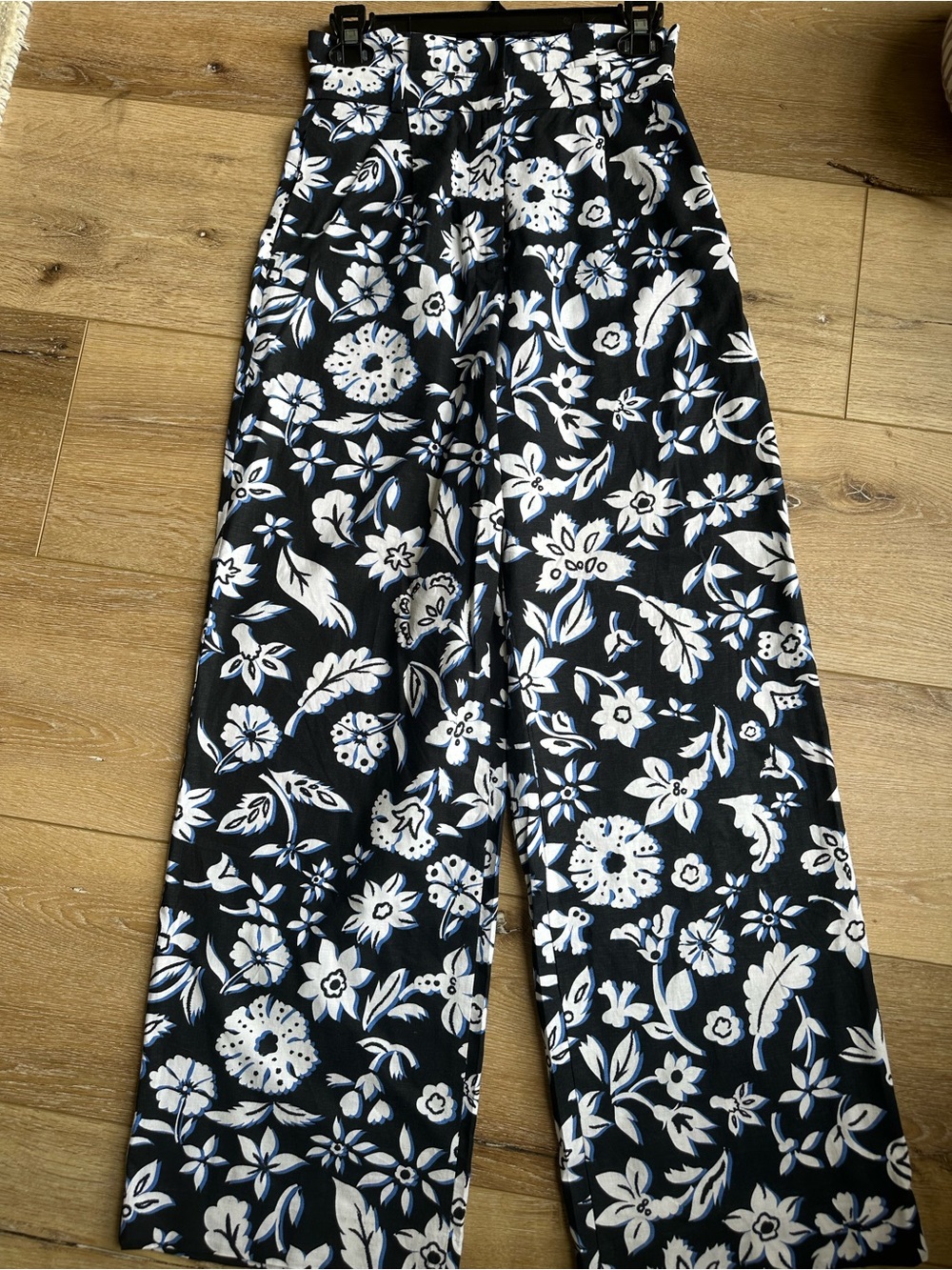 Zara Black and White High-Waist Wide-Leg Floral Pants